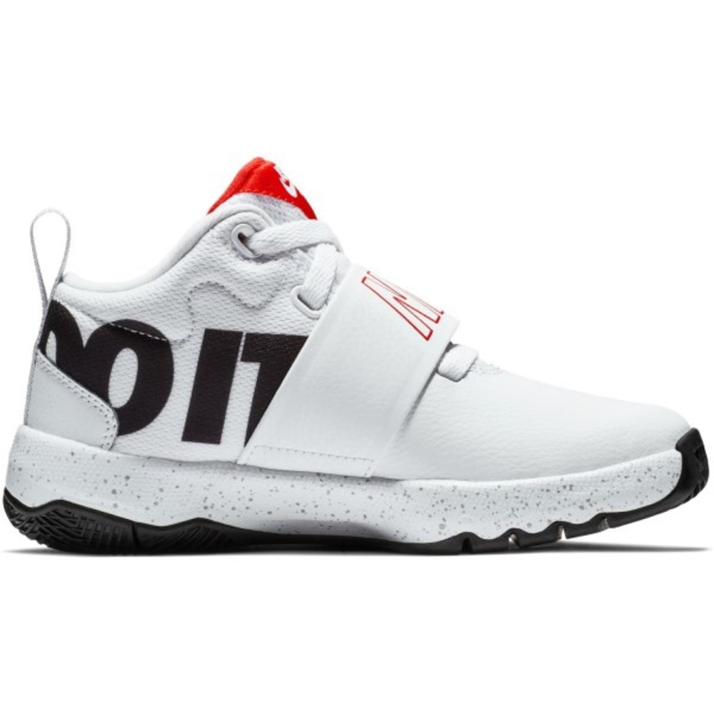 Nike team hustle D8
